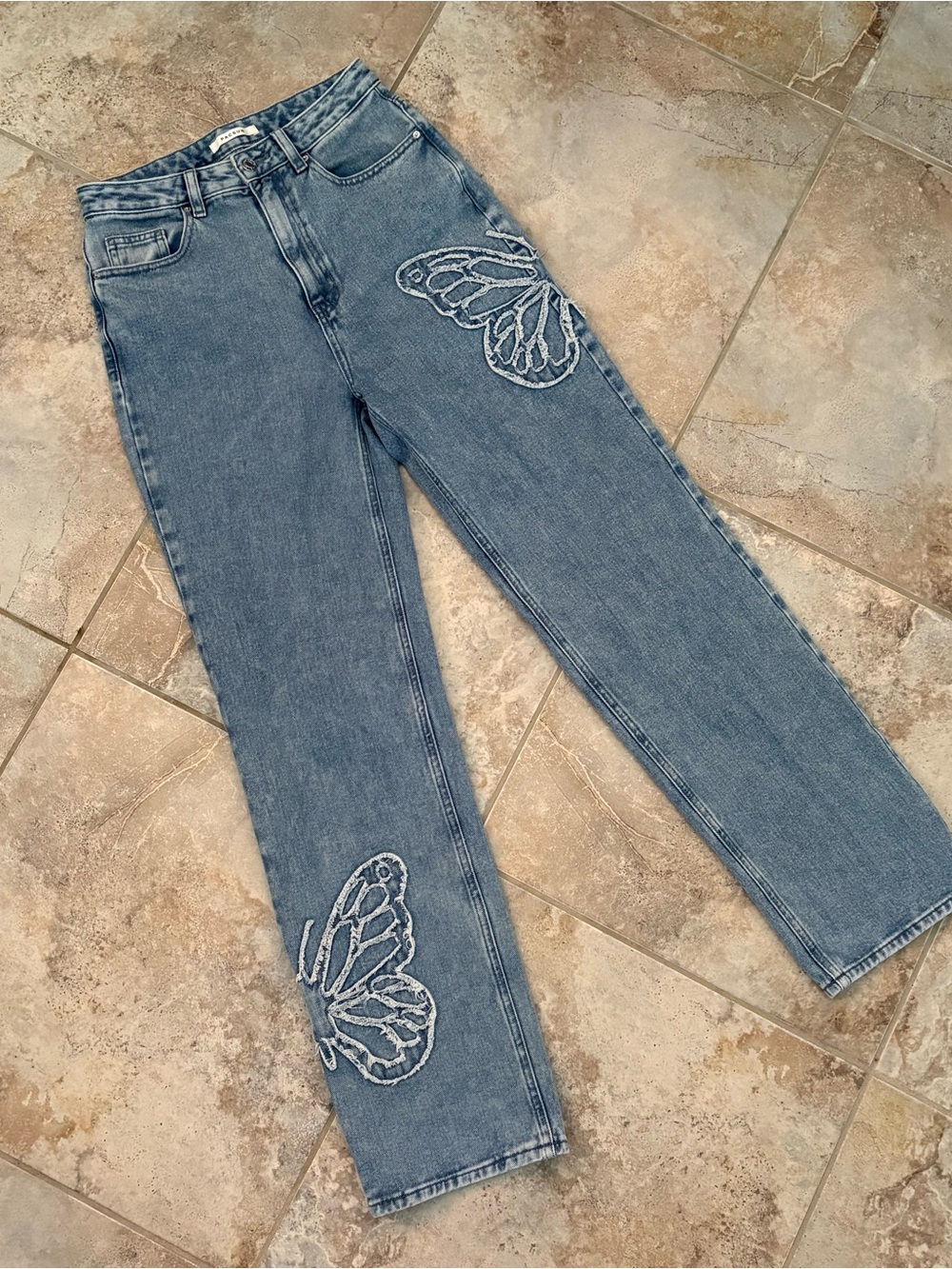 PACSUN Butterfly Patch 90s Boyfriend Jeans 27 Straight Leg Y2K High Rise Denim